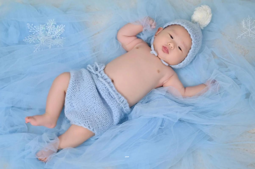 克孜勒苏柯尔克孜摸孕妇肚子沾喜气